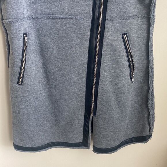 Soft Surroundings Gray Sherpa Vest S - Picture 3 of 8